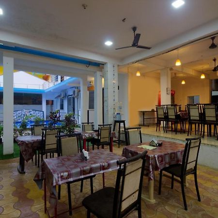 Queen Of Queen'S Hotel Calangute Eksteriør billede